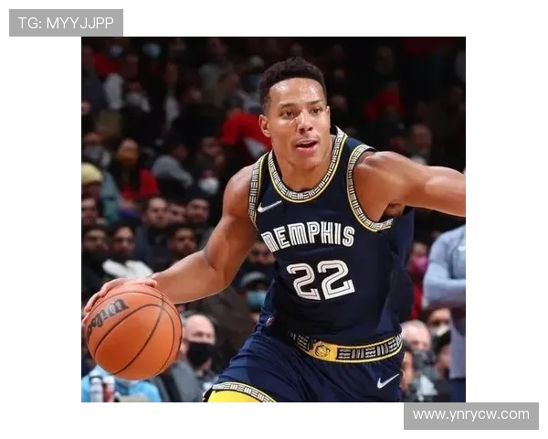 希罗复出第二战状态不佳投篮命中率低迷仅得14分5板6助